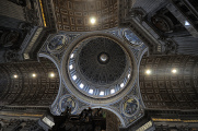 Basilica di San Pietro - interiér III