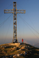 vrcholový kříž na Brunnkogelu s Traunsteinem I