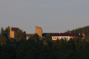 hrad Velhartice - večerní pohled