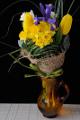 vázaná kytice - narcis, tulipán, frézie a kosatec II