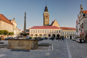 Slavonice - náměstí Míru s kostelem Nanebevzetí Panny Marie